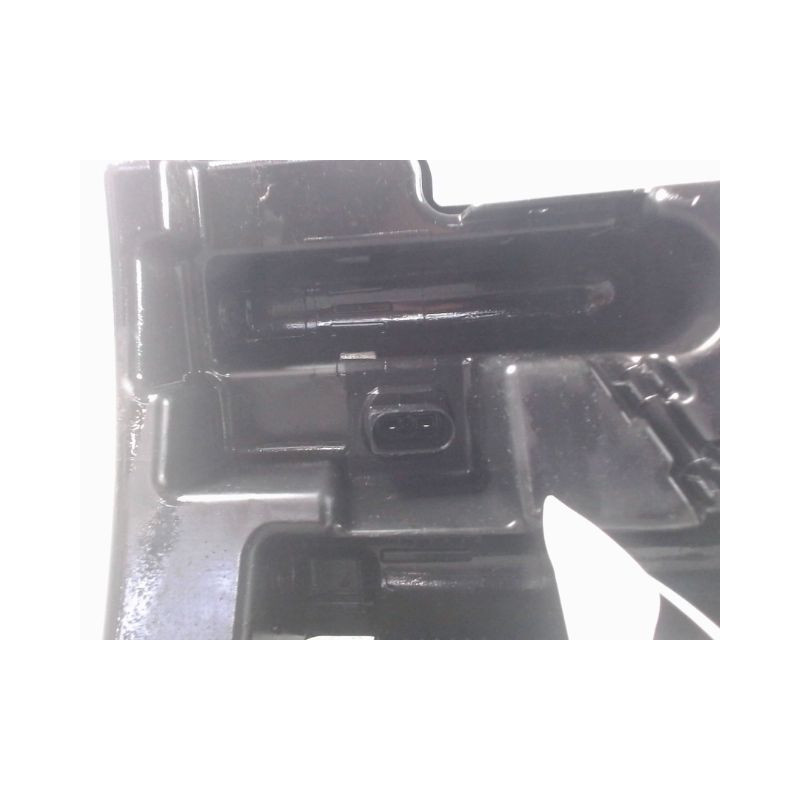 RESERVOIR LAVE-GLACE AVANT VOLKSWAGEN TIGUAN 2009-