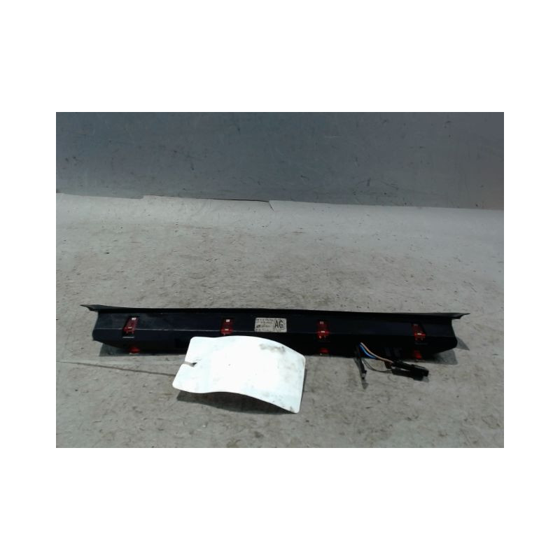 FEUX STOP SUPPLEMENTAIRE OPEL VECTRA BREAK 2003-
