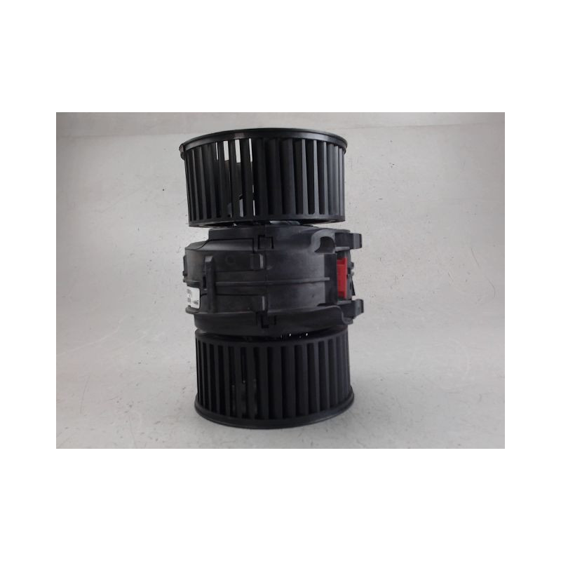 MOTEUR VENTILATEUR CHAUFFAGE RENAULT MEGANE