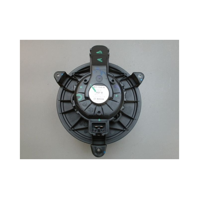 MOTEUR VENTILATEUR CHAUFFAGE FORD ECOSPORT