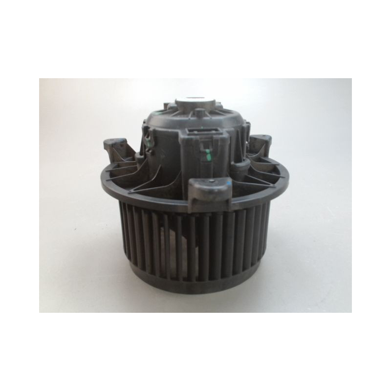 MOTEUR VENTILATEUR CHAUFFAGE FORD ECOSPORT