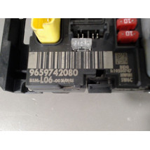 BOITE A FUSIBLES PEUGEOT 307