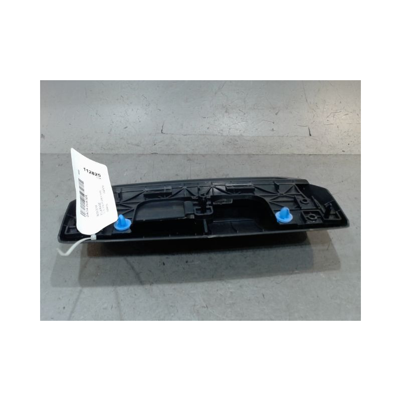 FEUX STOP SUPPLEMENTAIRE DACIA DUSTER