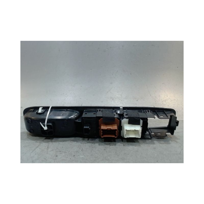 COMMANDE LEVE-GLACE PORTE AVG DACIA JOGGER