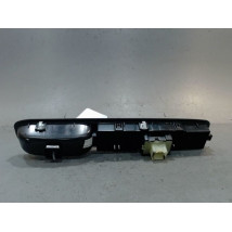 COMMANDE LEVE-GLACE PORTE AVD DACIA JOGGER