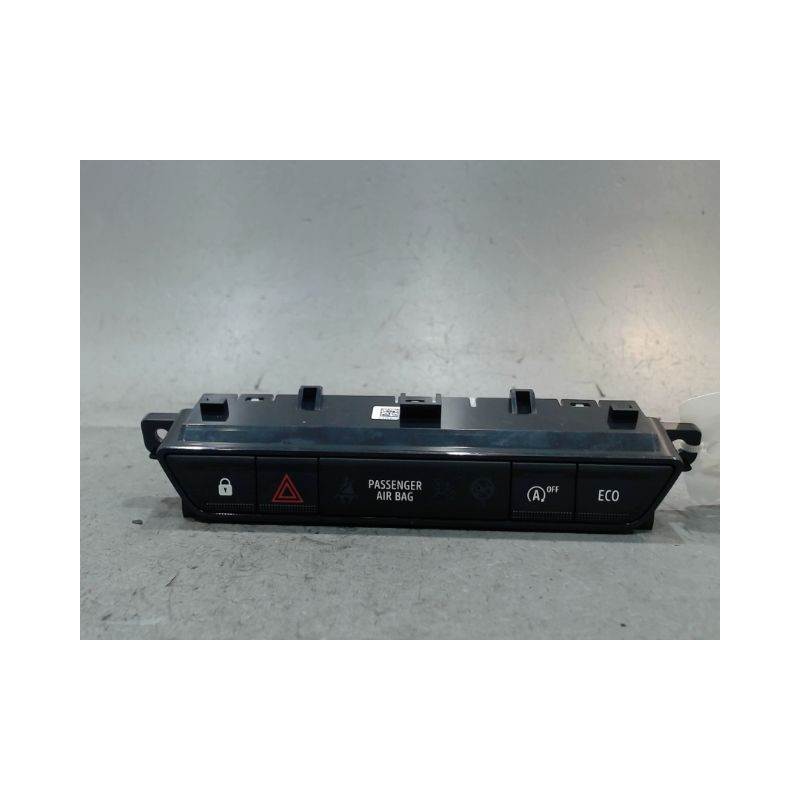 BOUTON DE WARNING DACIA JOGGER