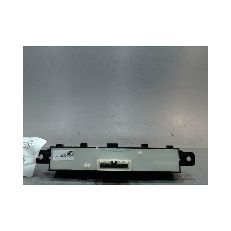 BOUTON DE WARNING DACIA JOGGER