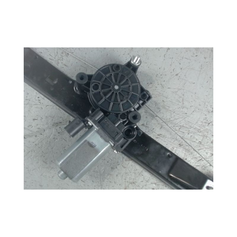 MECANISME+MOTEUR LEVE-GLACE AVANT GAUCHE FIAT GRANDE PUNTO 2005-
