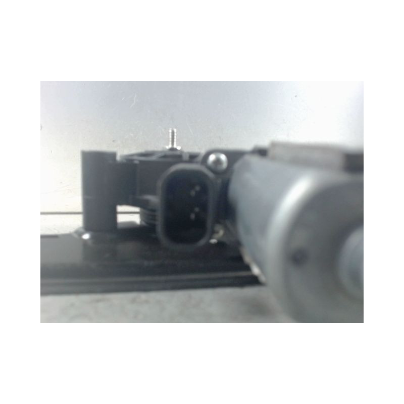 MECANISME+MOTEUR LEVE-GLACE AVANT GAUCHE FIAT GRANDE PUNTO 2005-