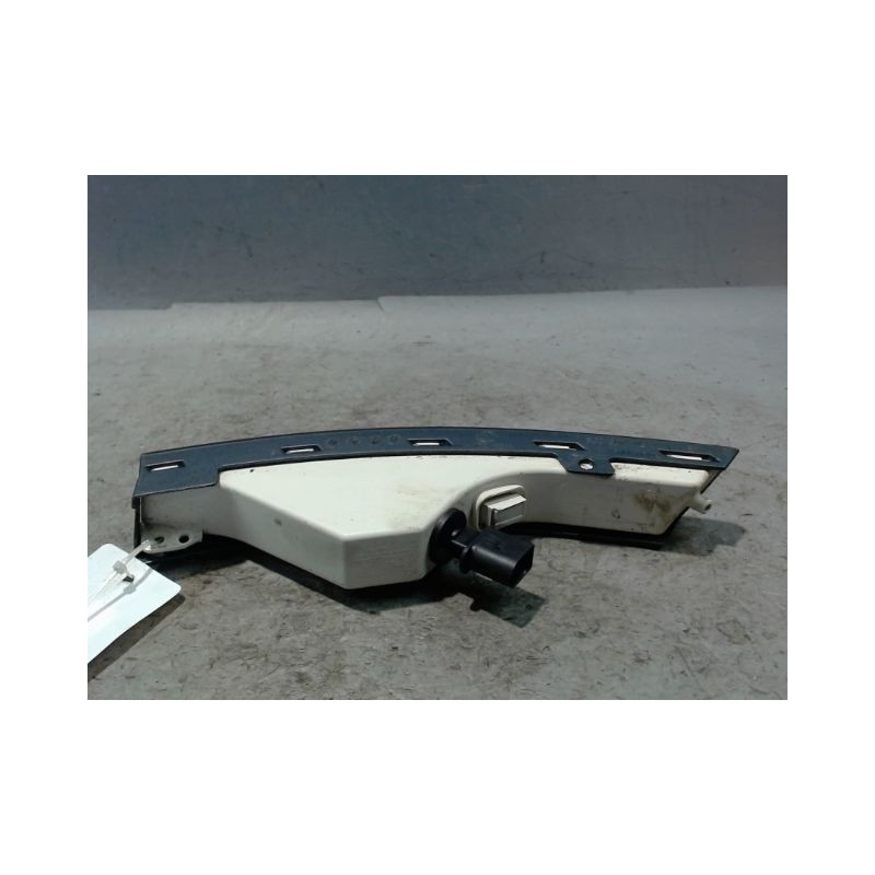 CLIGNOTANT DROIT VOLKSWAGEN PASSAT 2005-
