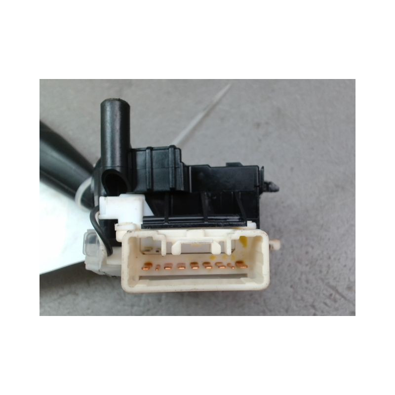 COMMANDE ECLAIRAGE SUZUKI SWIFT