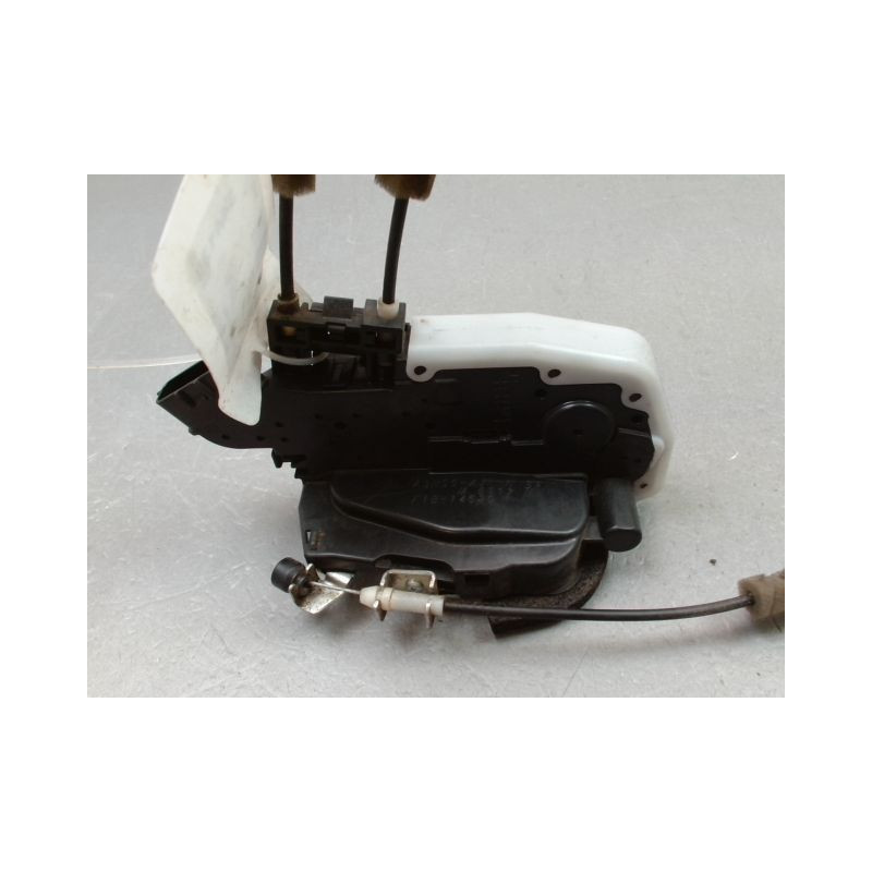 SYSTEME CONDAMNATION ARRIERE GAUCHE NISSAN X - TRAIL 2004-