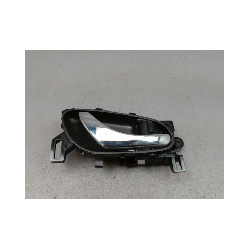 POIGNEE INTERIEURE PORTE AVANT DROIT NISSAN X - TRAIL 2004-