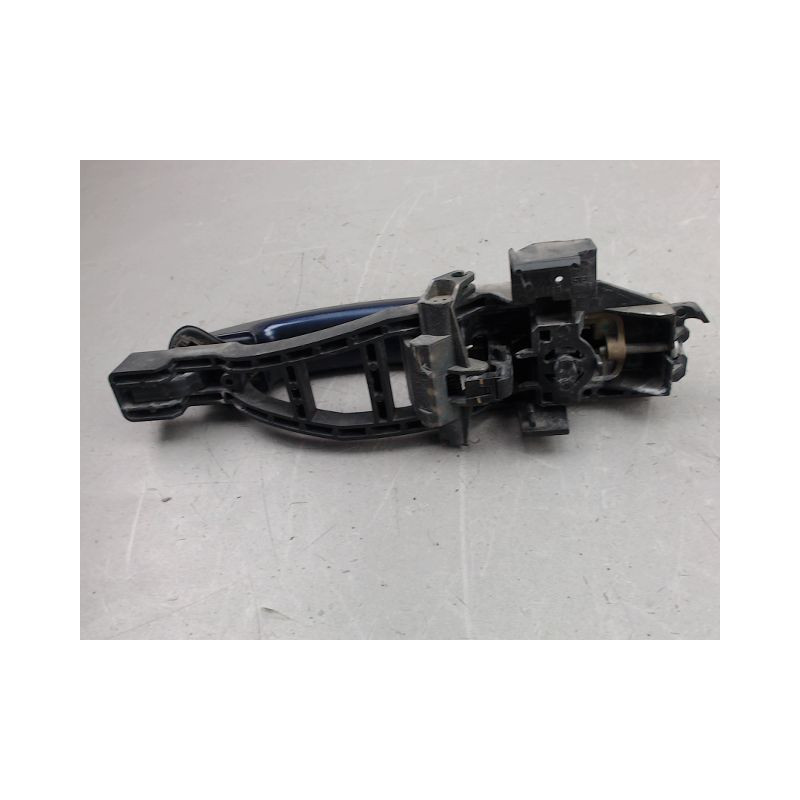 POIGNEE EXTERIEURE PORTE AVANT DROIT FORD FOCUS