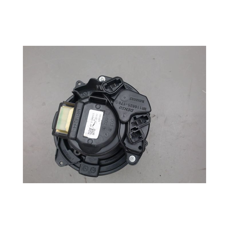 MOTEUR VENTILATEUR CHAUFFAGE RENAULT CLIO