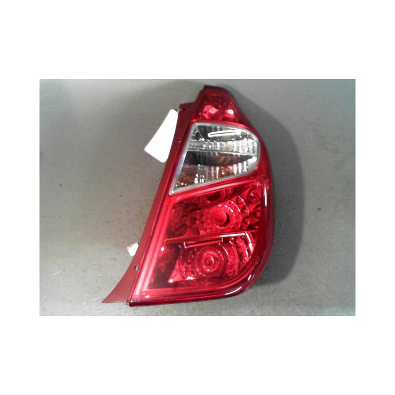 FEU ARRIERE DROIT HYUNDAI I10