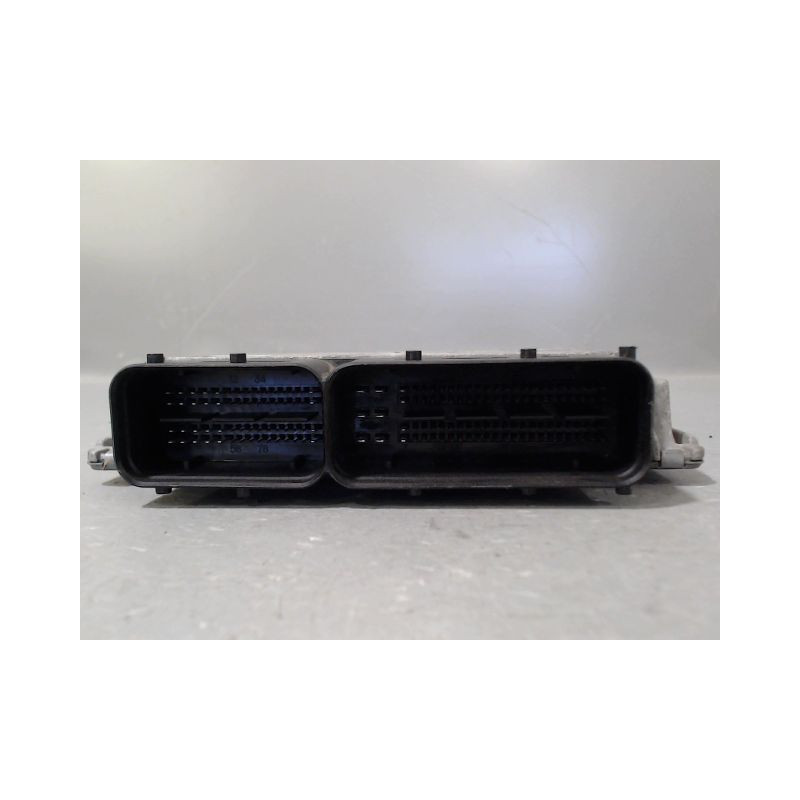 CALCULATEUR MOTEUR VOLKSWAGEN POLO