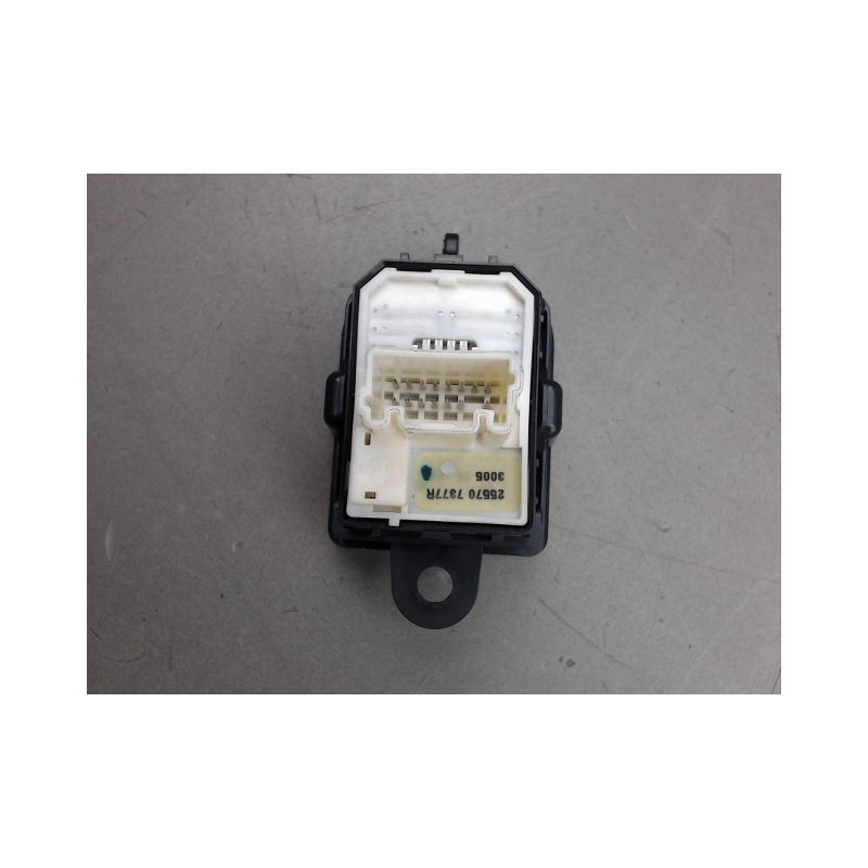 COMMANDE RETROVISSEUR EXTERIEUR ELECTRIQUE RENAULT KADJAR