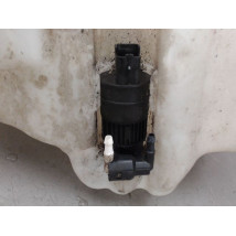 RESERVOIR LAVE-GLACE AVANT RENAULT CLIO