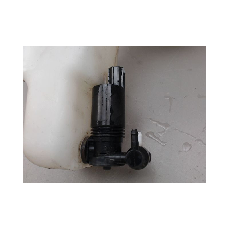 RESERVOIR LAVE-GLACE AVANT FORD FIESTA