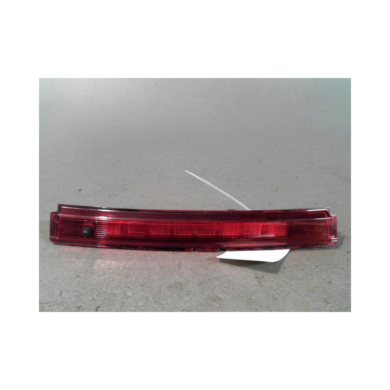 FEUX STOP SUPPLEMENTAIRE RENAULT CLIO