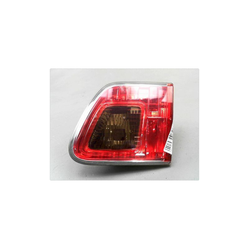 FEU ARRIERE INTERIEUR DROIT TOYOTA AVENSIS III 09-12