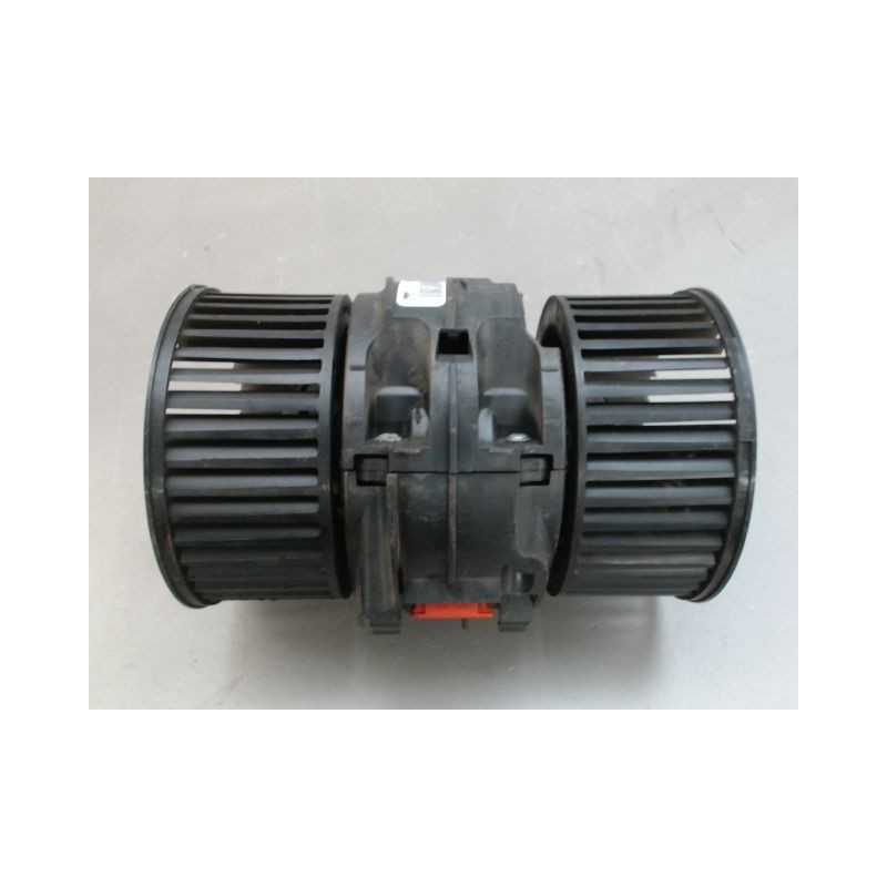 MOTEUR VENTILATEUR CHAUFFAGE RENAULT MEGANE