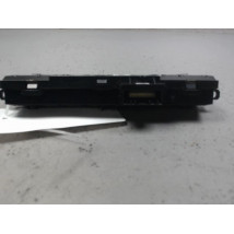 BOUTON DE WARNING RENAULT CAPTUR