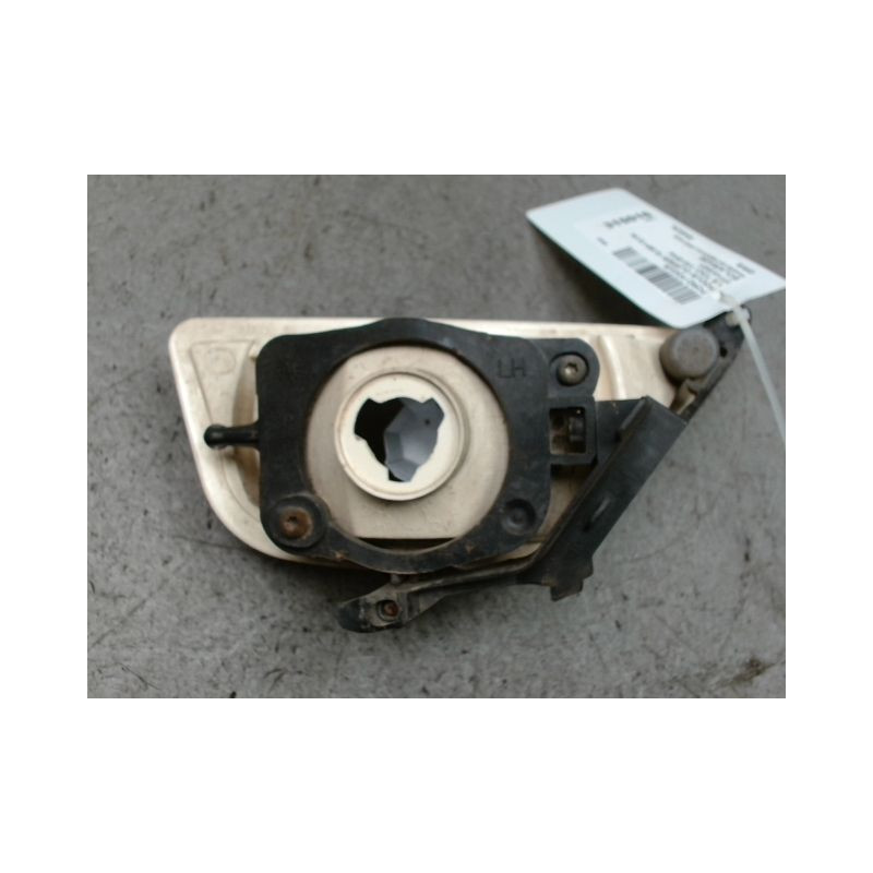 PHARE ANTIBROUILLARD AVANT GAUCHE FORD FOCUS CLIPPER 98-04
