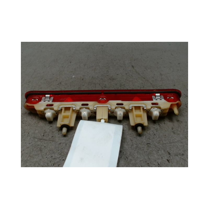 FEUX STOP SUPPLEMENTAIRE PEUGEOT 207 5P