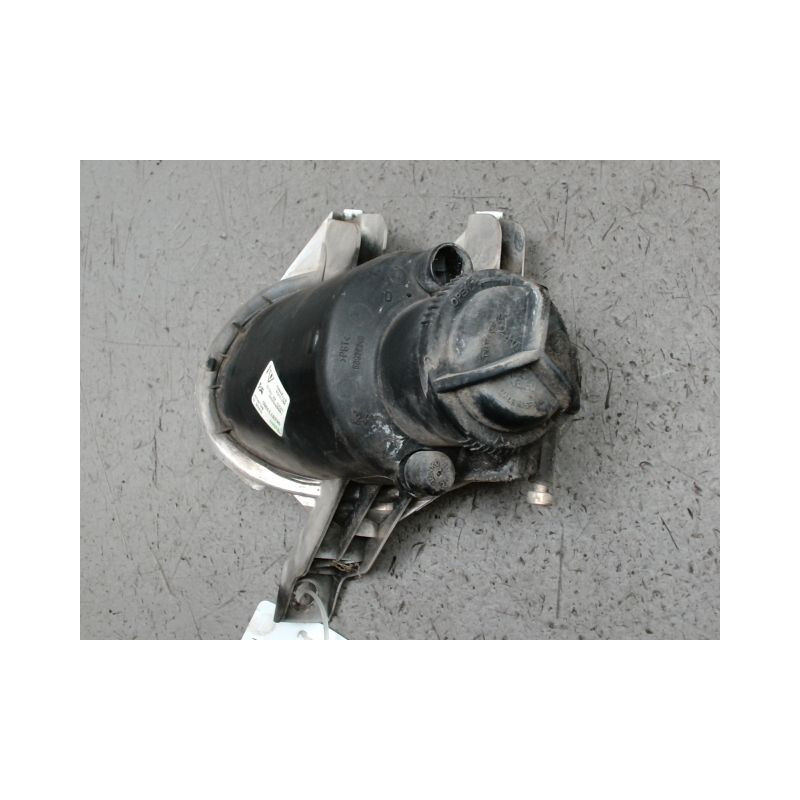 PHARE ANTIBROUILLARD AVANT DROIT PEUGEOT 206 3P