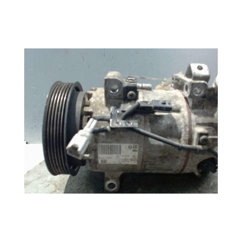 COMPRESSEUR AIR CONDITIONNE RENAULT CLIO IV