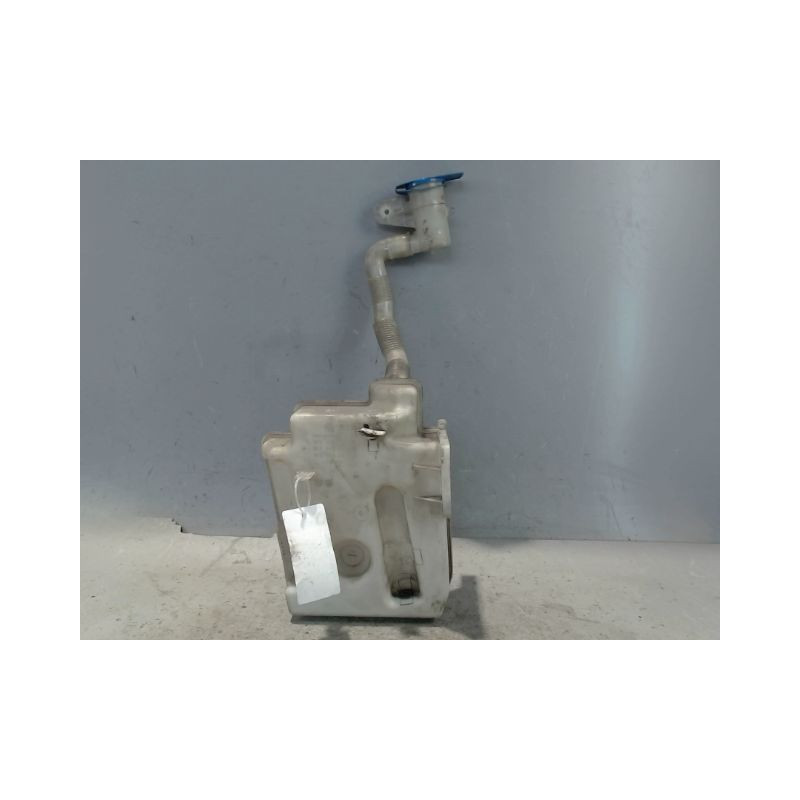 RESERVOIR LAVE-GLACE AVANT VOLKSWAGEN GOLF V 2003-2009