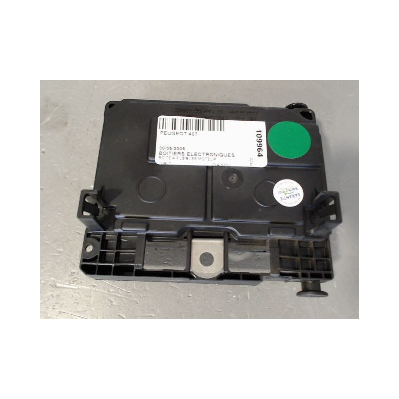 BOITE A FUSIBLES PEUGEOT 407