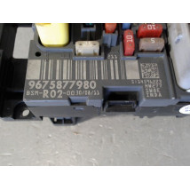 BOITE A FUSIBLES CITROEN C4