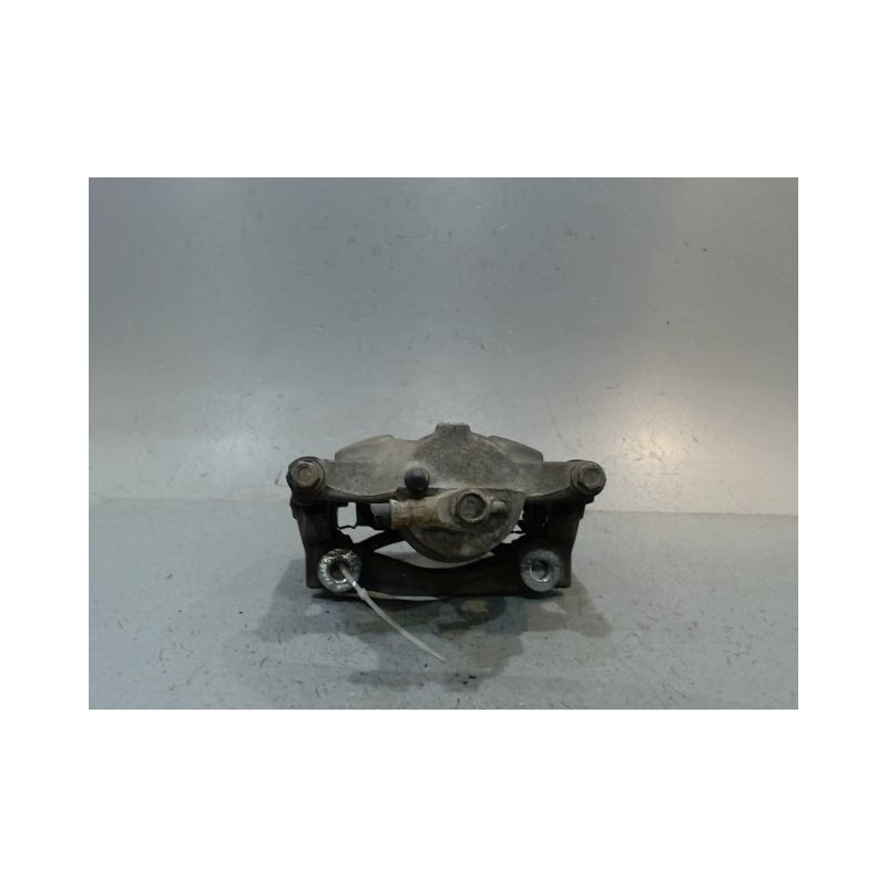 ETRIER DE FREIN AVANT GAUCHE TOYOTA AYGO