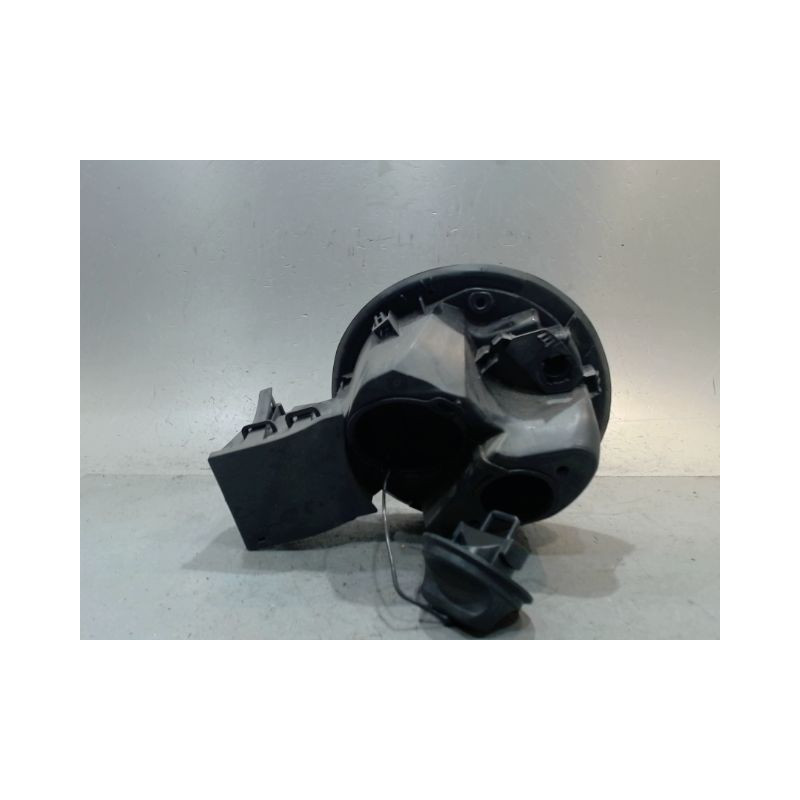 VOLET DE TRAPPE CARBURANT RENAULT CLIO