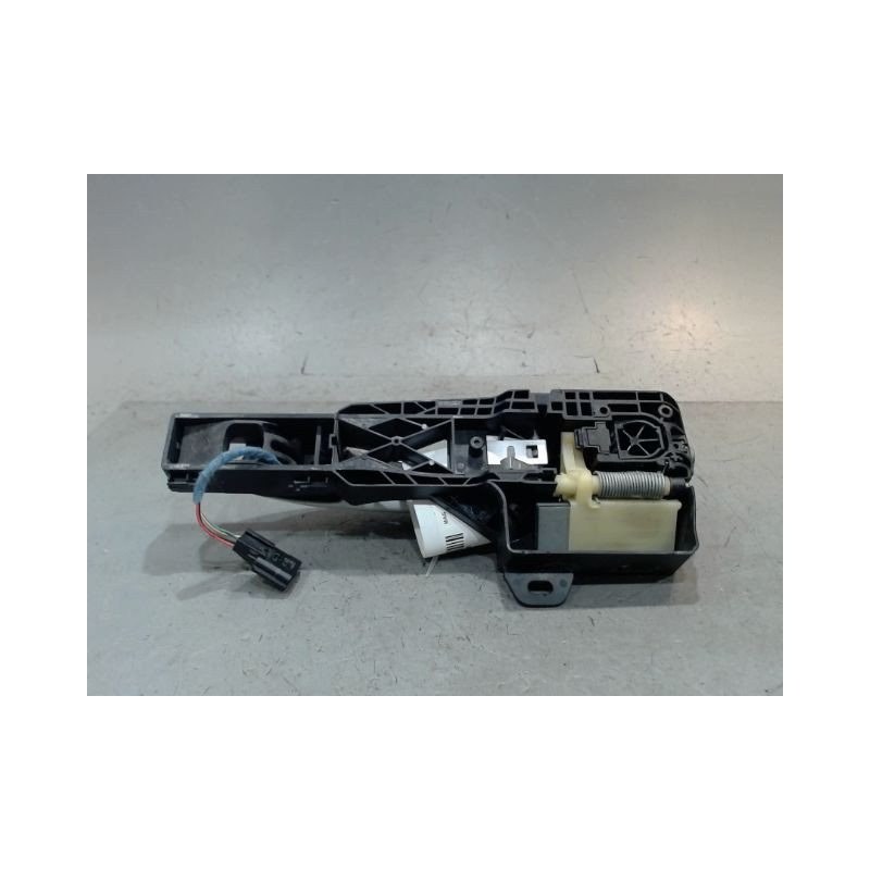 POIGNEE EXTERIEURE PORTE AVANT DROIT RENAULT MEGANE