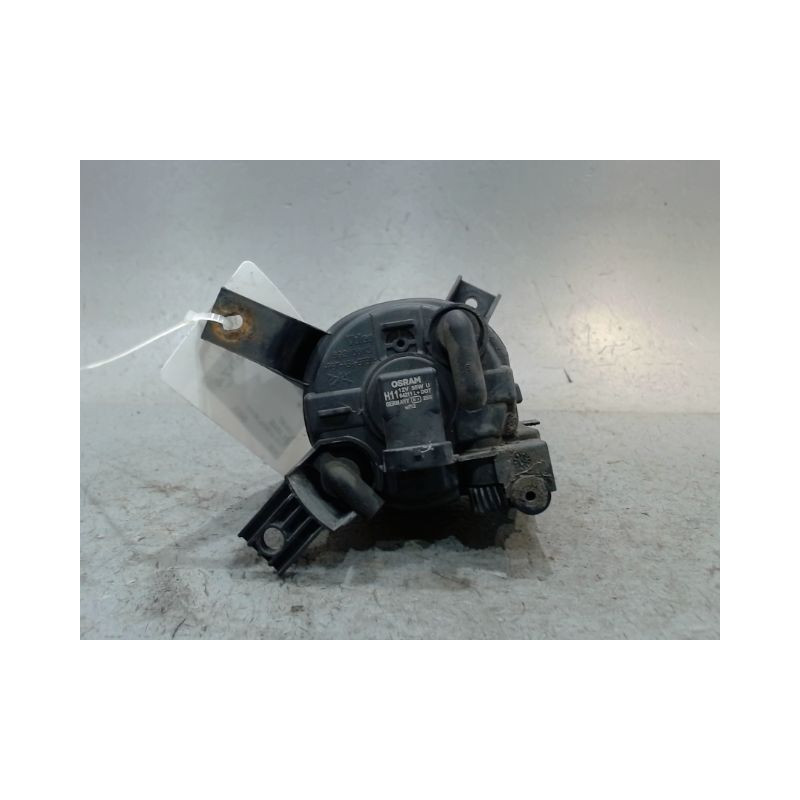PHARE ANTIBROUILLARD AVANT GAUCHE AUDI A4