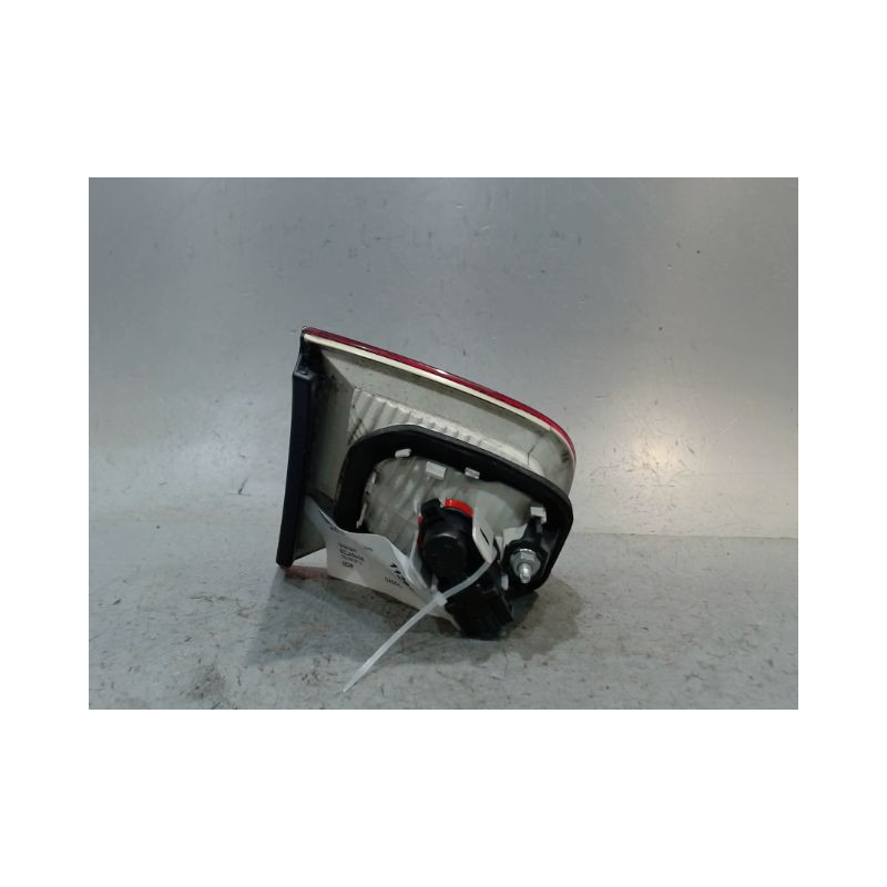 FEU ARRIERE INTERIEUR DROIT AUDI A4