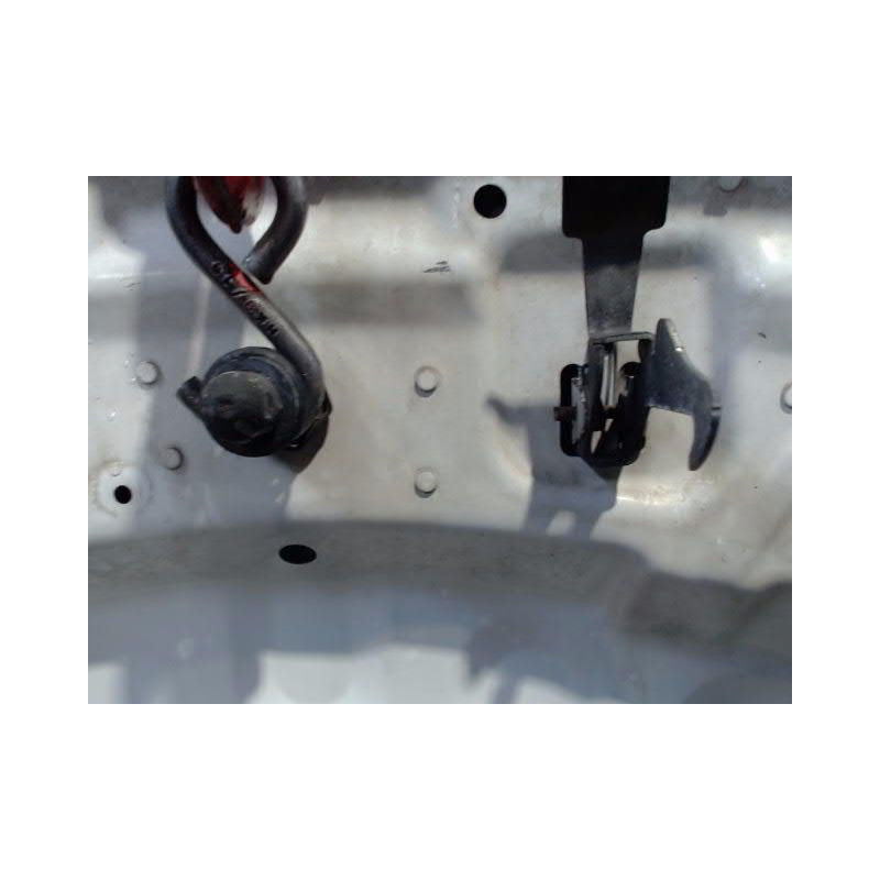 CAPOT OPEL CORSA