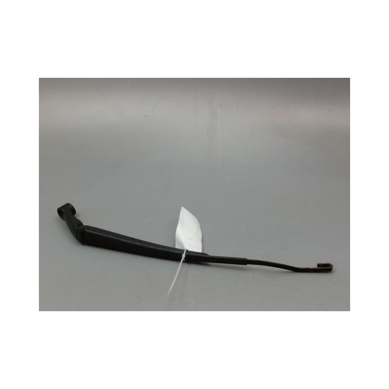 BRAS ESSUIE-GLACE AVANT GAUCHE TOYOTA YARIS II Phase 2 2009-2011