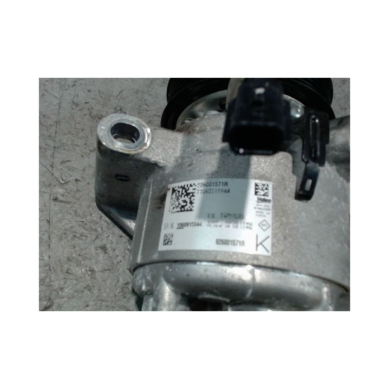 COMPRESSEUR AIR CONDITIONNE DACIA DUSTER 2010-