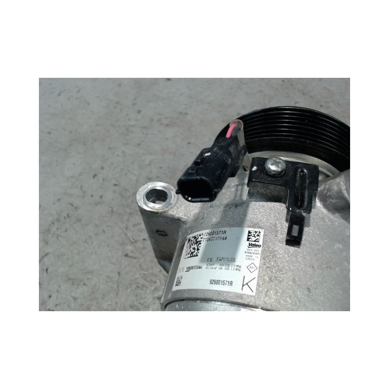 COMPRESSEUR AIR CONDITIONNE DACIA DUSTER 2010-