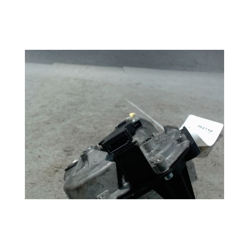 MOTEUR ESSUIE-GLACE ARRIERE OPEL CORSA