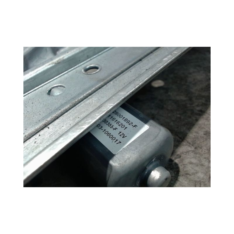 MECANISME+MOTEUR LEVE-GLACE ARRIERE GAUCHE DACIA DUSTER 2010-