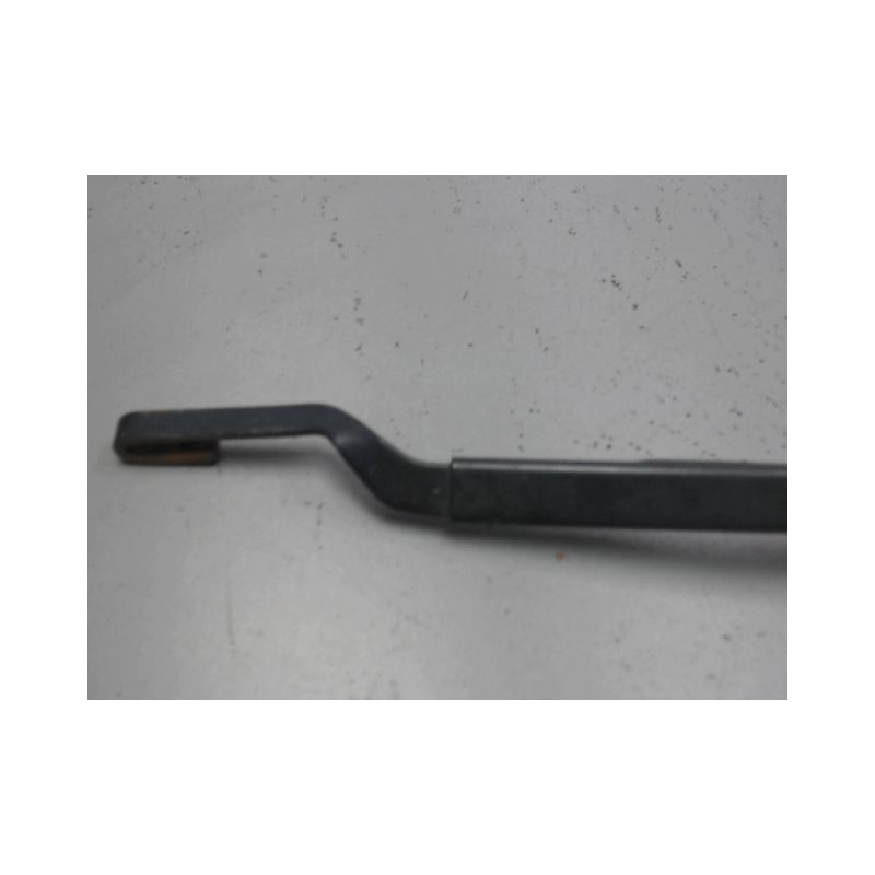 BRAS ESSUIE-GLACE AVANT DROIT TOYOTA VERSO 2010-