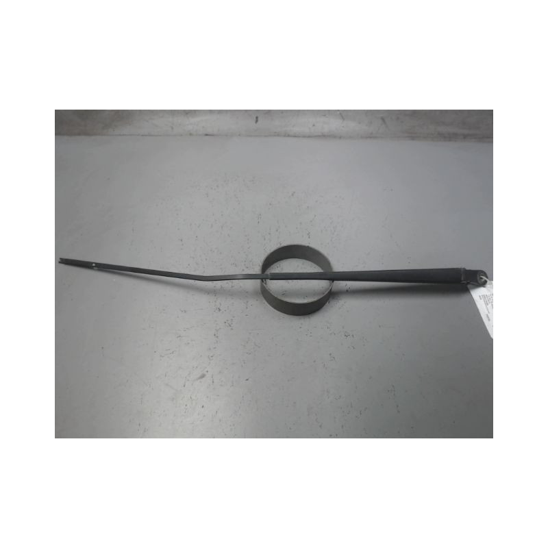 BRAS ESSUIE-GLACE AVANT DROIT RENAULT CLIO III 2009-