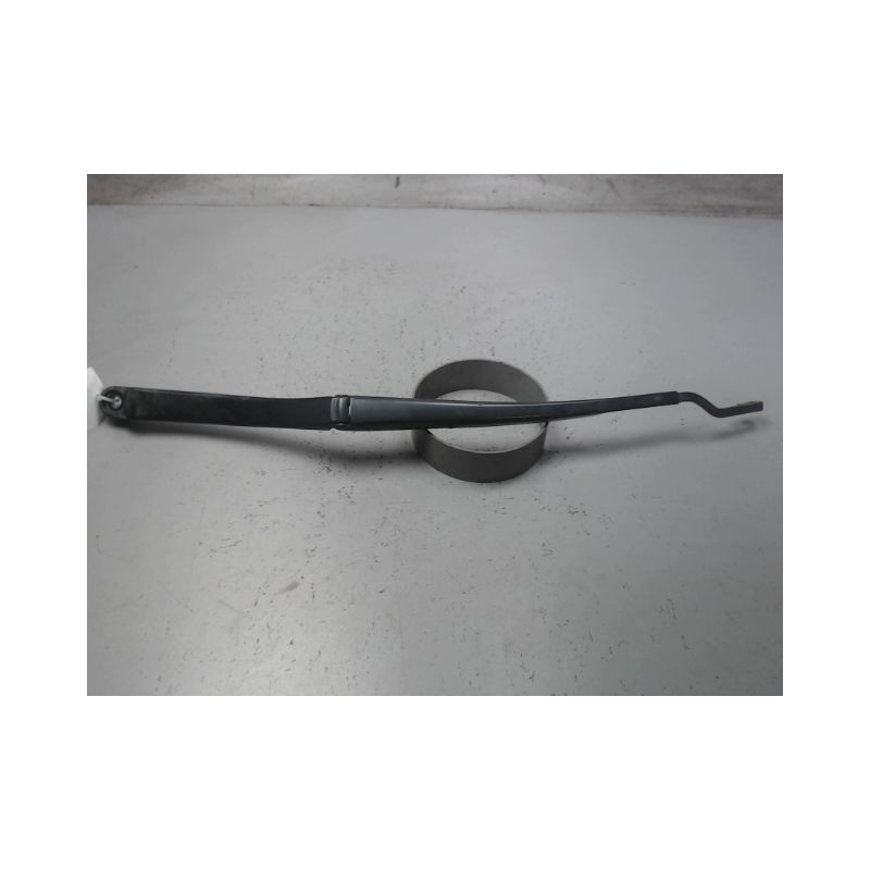BRAS ESSUIE-GLACE AVANT DROIT TOYOTA RAV4 2006