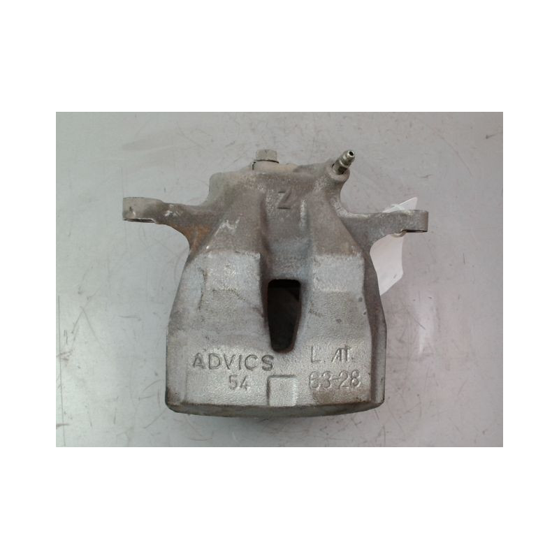 ETRIER DE FREIN AVANT GAUCHE TOYOTA AURIS 2010-